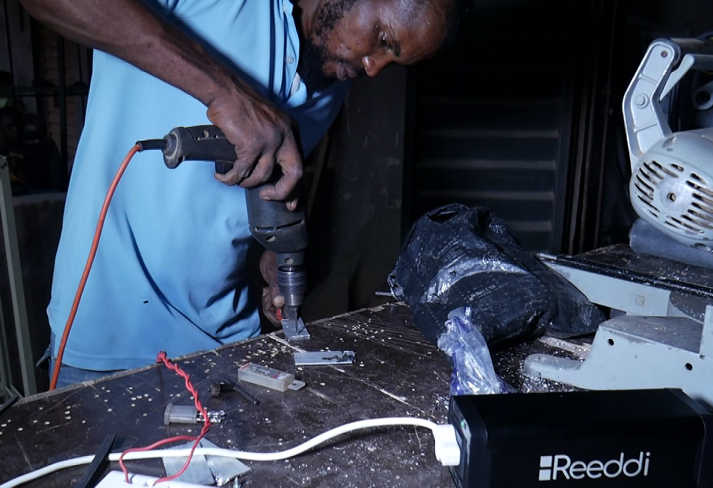 Reeddi in use