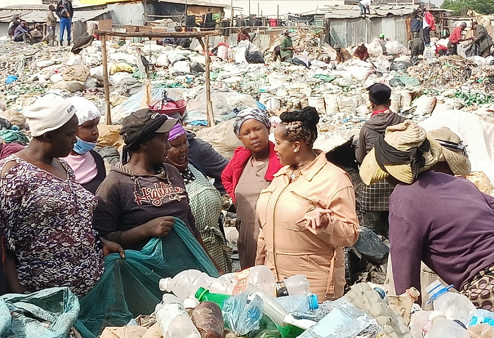 Ecopost - training waste collectors
