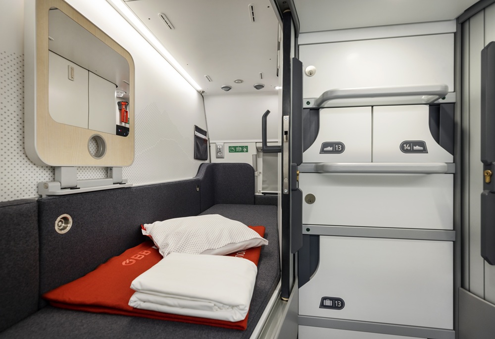 NJnG_Mini Cabin_CAS