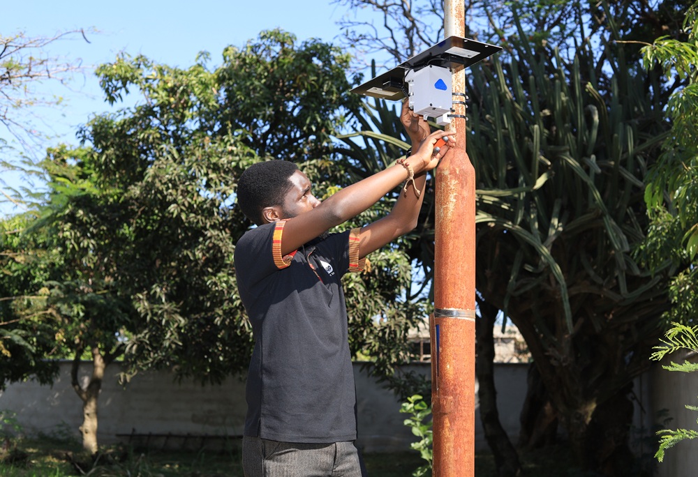 airqo-air-quality-monitor-installation_CAS1